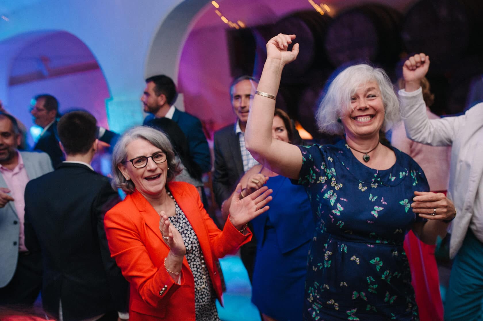 Clara and Toph's wedding guests dancing at Villa Almanita, Sitges. - Barcelona Wedding Photographer
