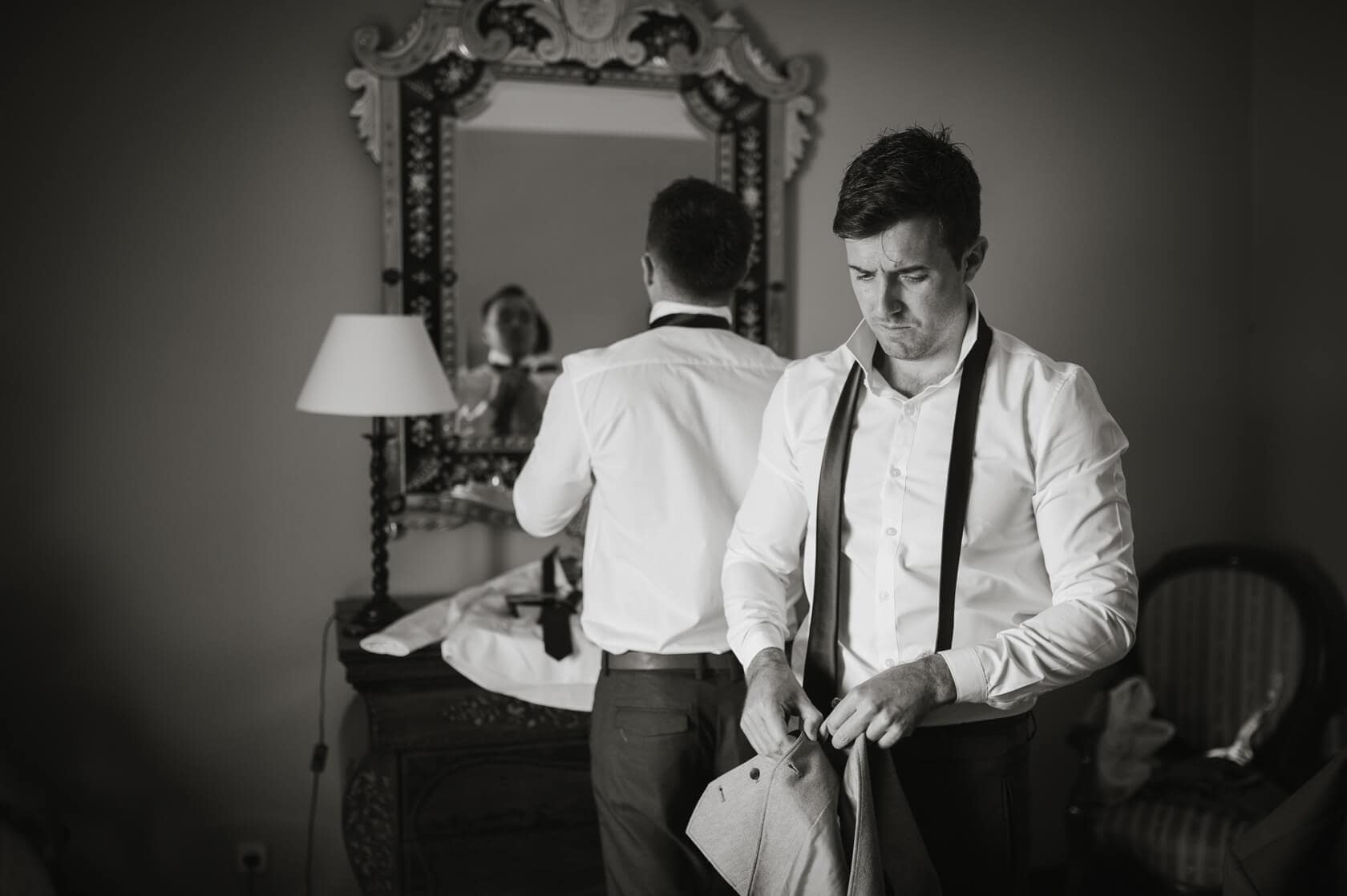 Groom getting ready at a wedding in Sitges, Castell de Tamarit - Barcelona Wedding Photographer